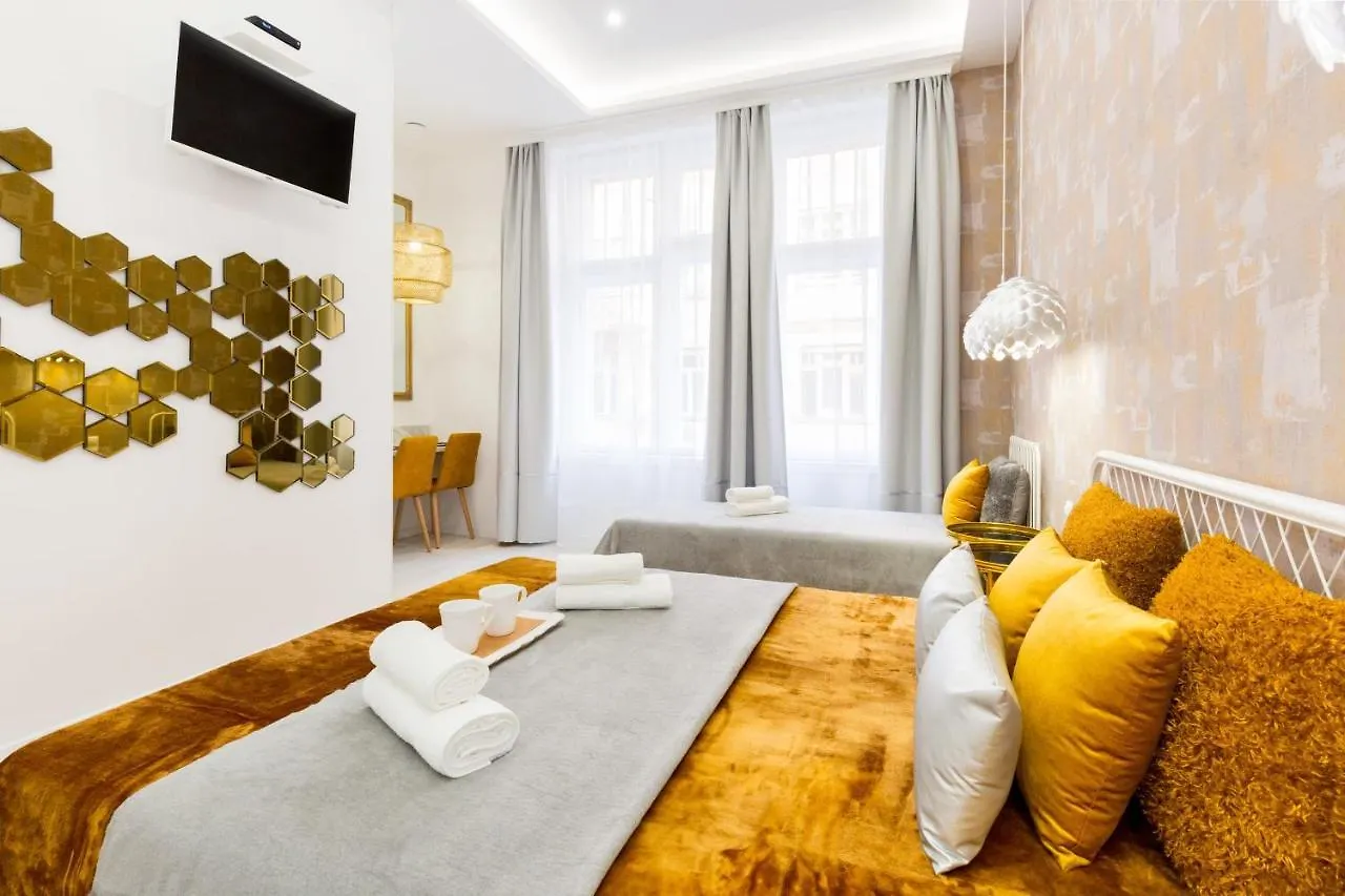 Apartment Unique & Lovely Place With Ac Budapest Hungary