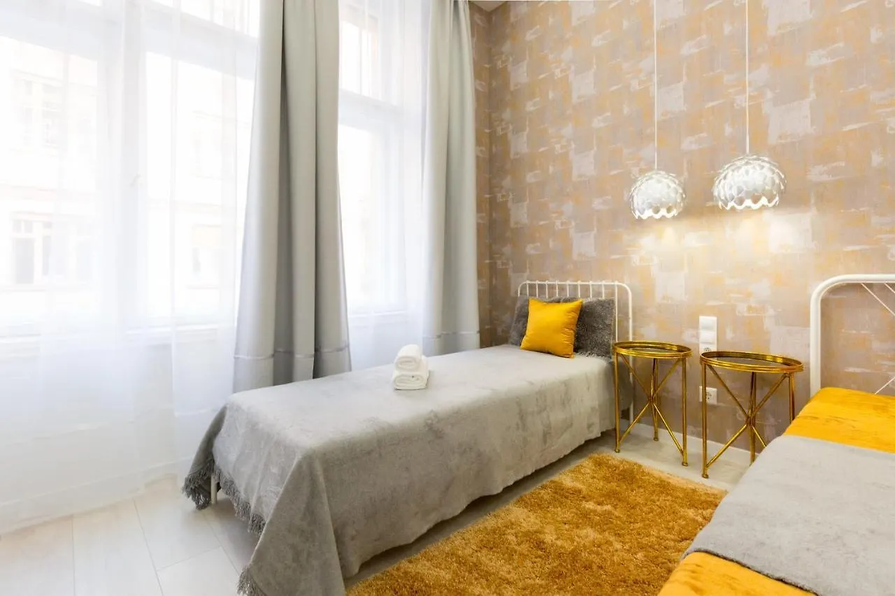 Unique & Lovely Place With Ac Budapest